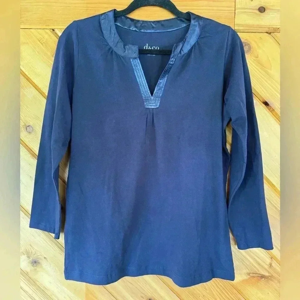 d & co. Navy 3/4 Sleeve Top with satin like collar detail - Picture 1 of 2